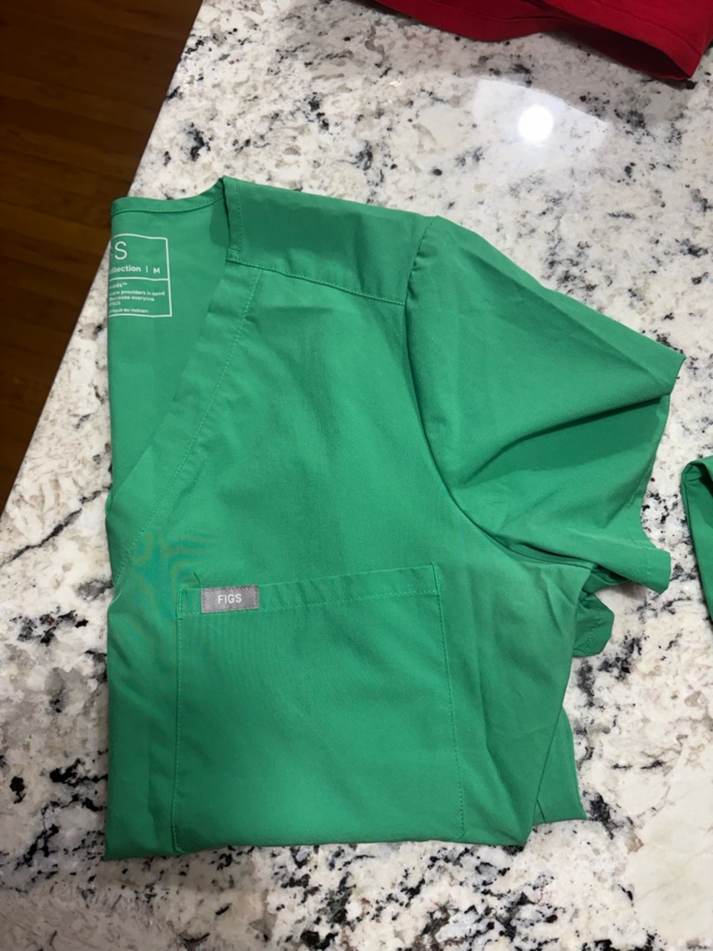 FIGS Women’s Safety Green Scrub Top - Picture 3 of 5